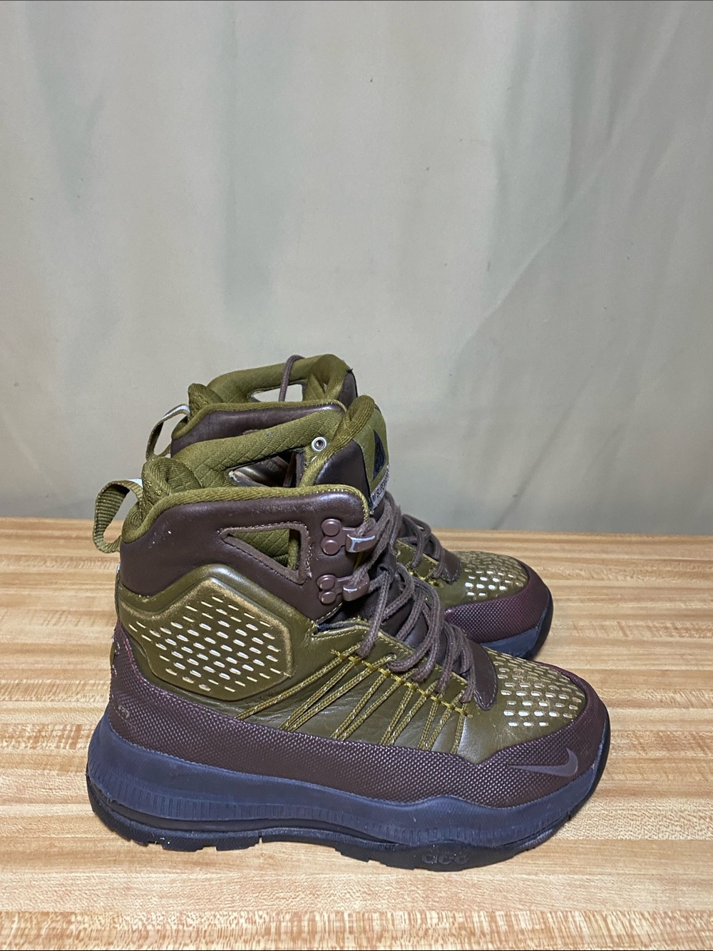 Nike ACG Air Zoom Superdome Boots 654886 230 brown green Mens Size 6